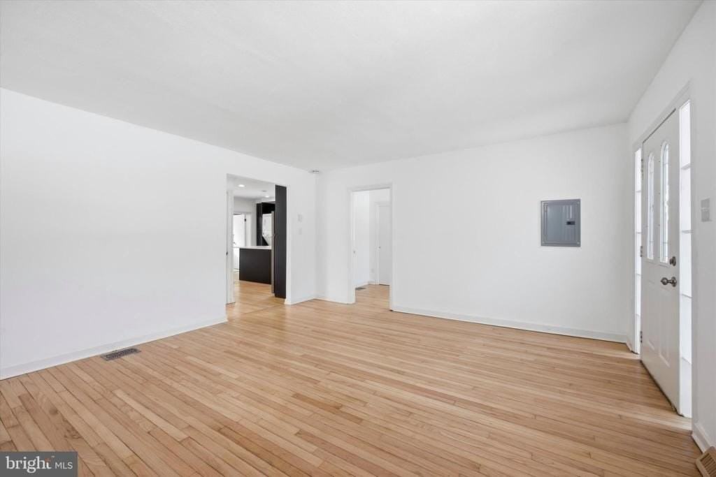 734 Sunnyside Ave #1 - Photo 4 of 25