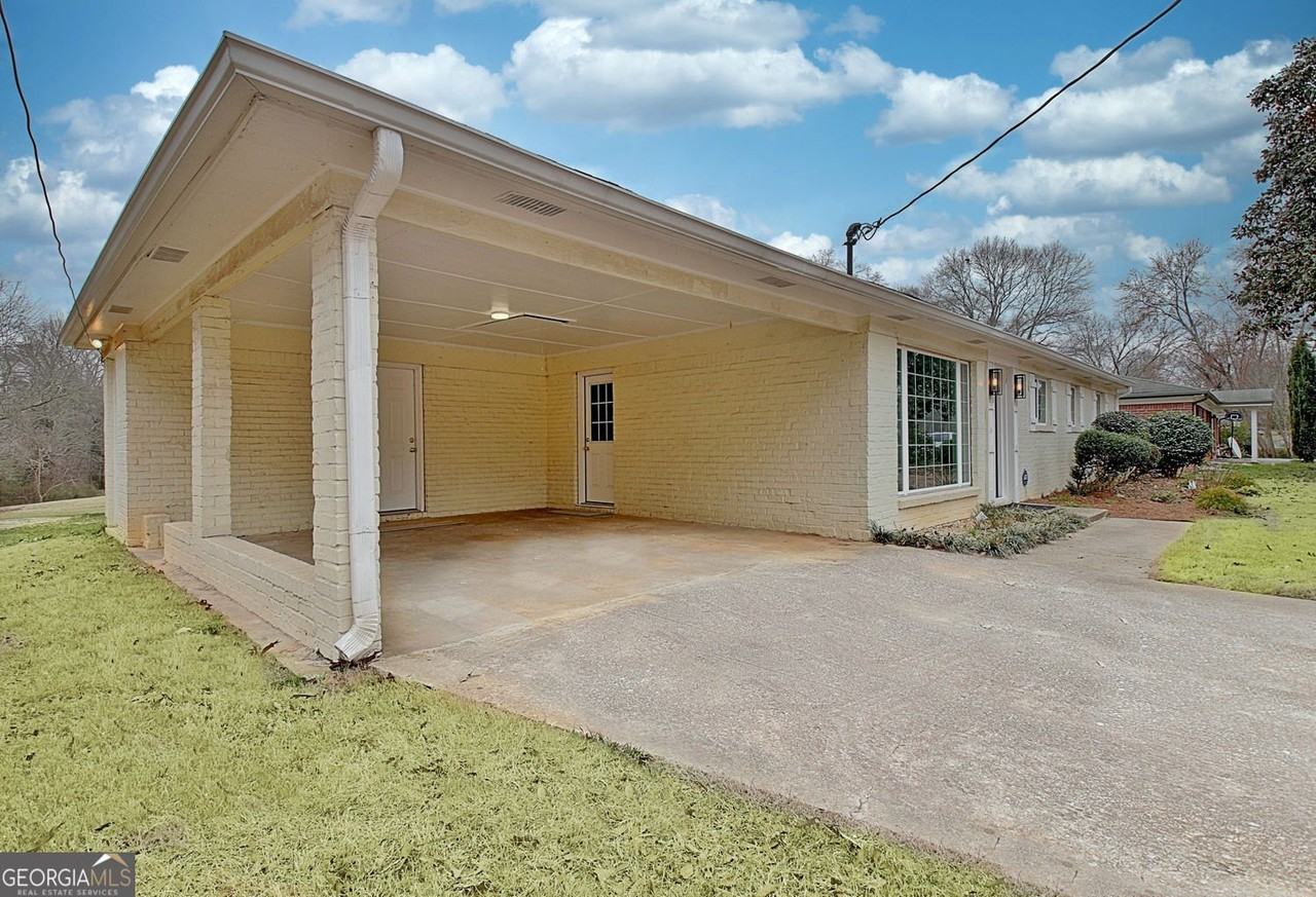 183 Pine St Ne - Photo 4 of 50