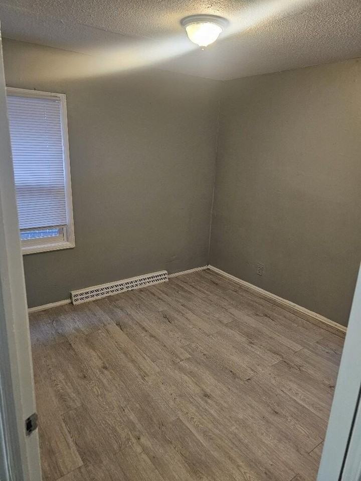 18417 Glastonbury Rd - Photo 4 of 9