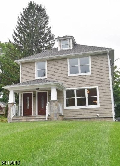 52 Hill St - Photo 2 of 15