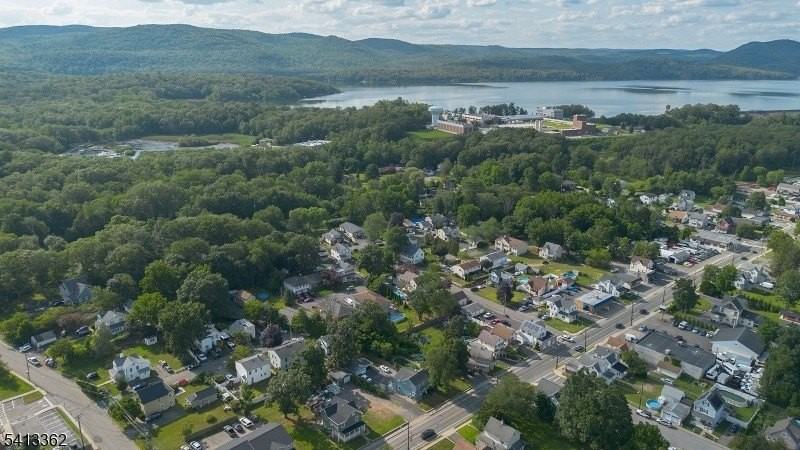 923 Ringwood Ave #2 - Photo 2 of 20