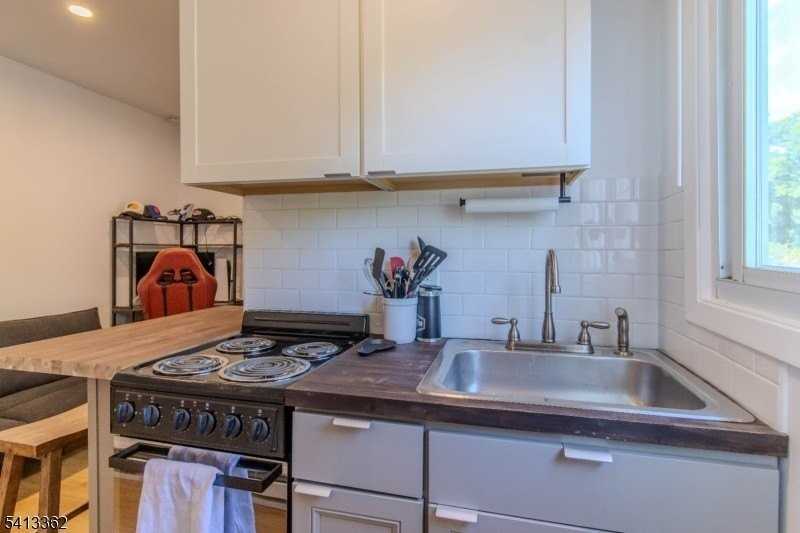 923 Ringwood Ave #2 - Photo 6 of 20