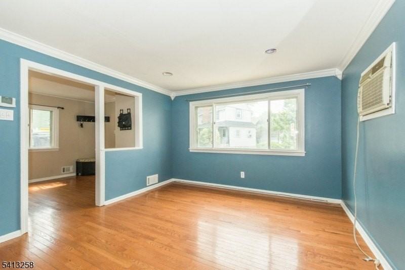 37 Embury Pl - Photo 4 of 20