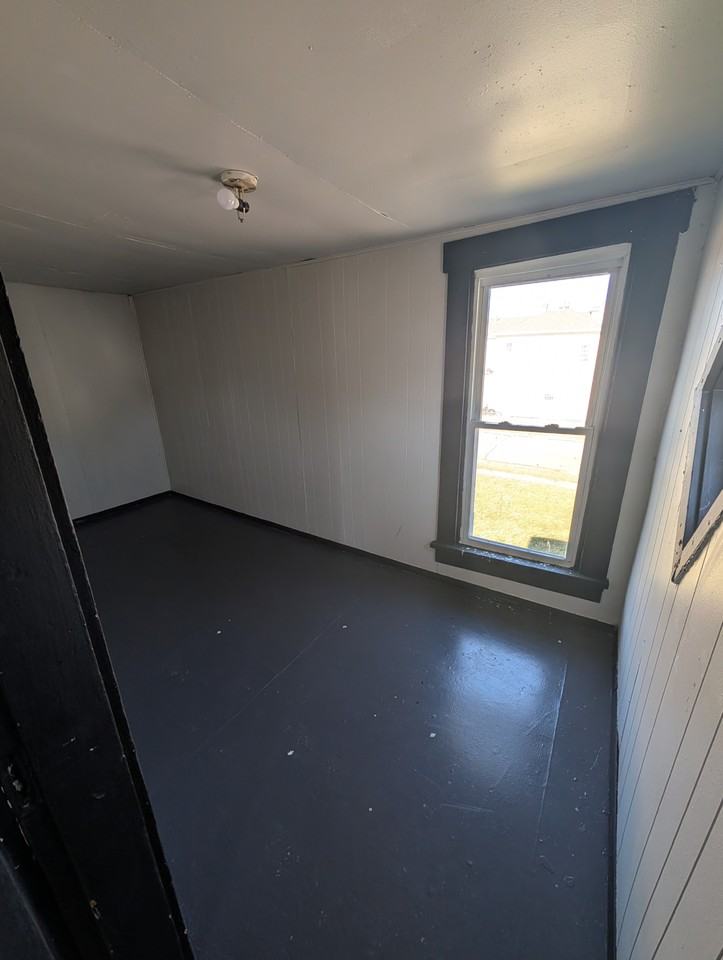 241 Chestnut Ave #241-5A - Photo 2 of 4