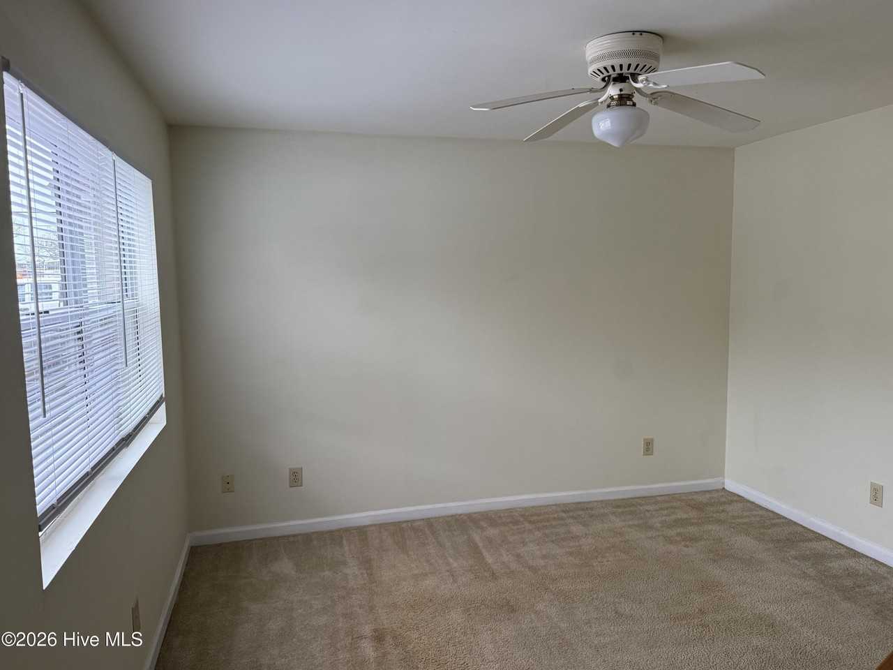 3320 Bridges St Apt 12 - Photo 4 of 13