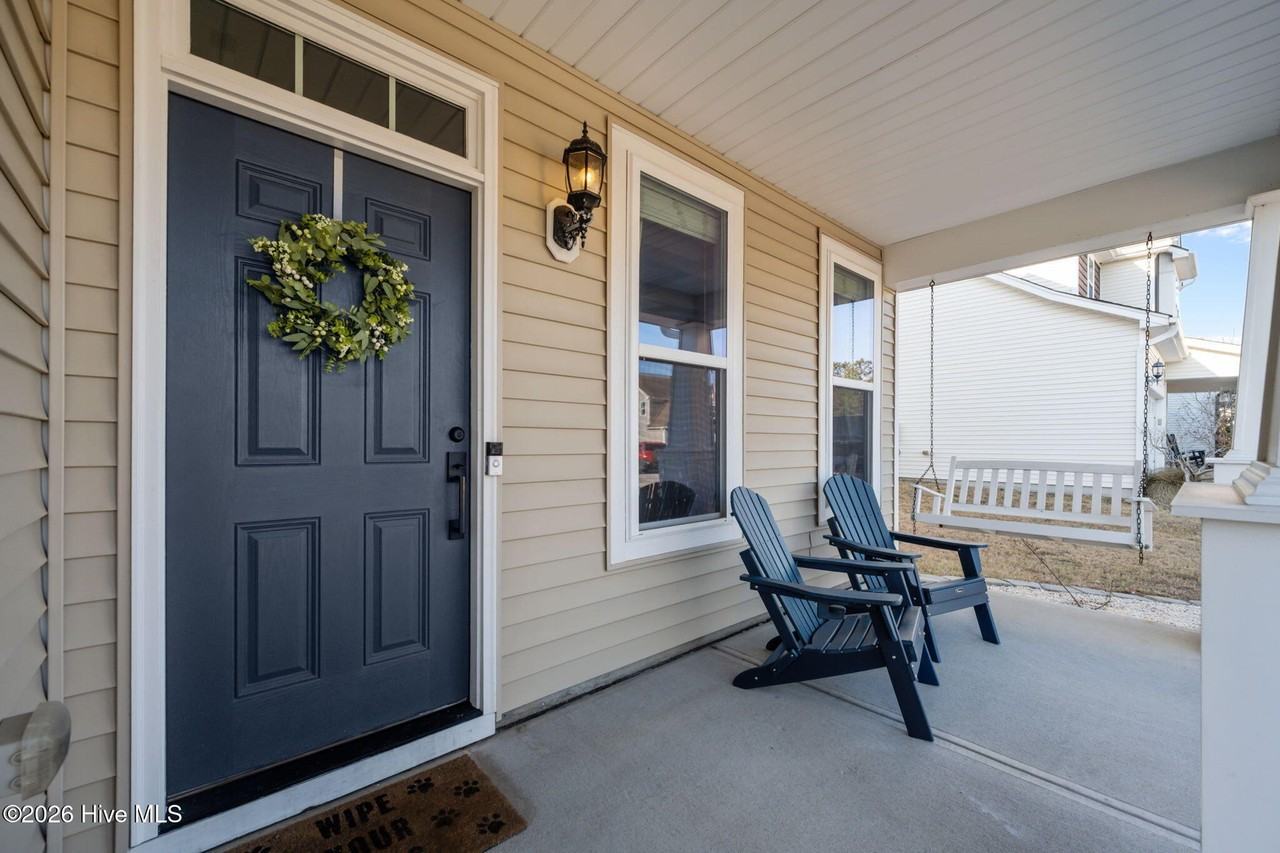 115 Hampton Dr - Photo 3 of 42