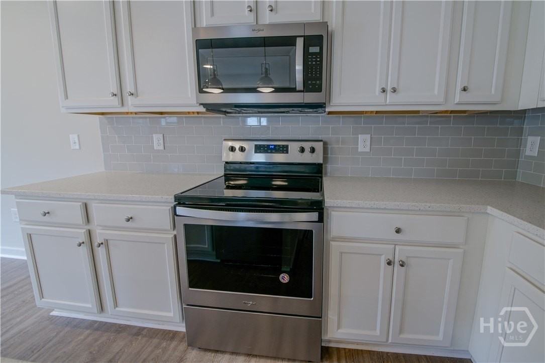 305 Lorien Way - Photo 3 of 13