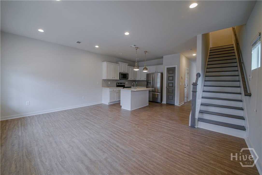 305 Lorien Way - Photo 6 of 13