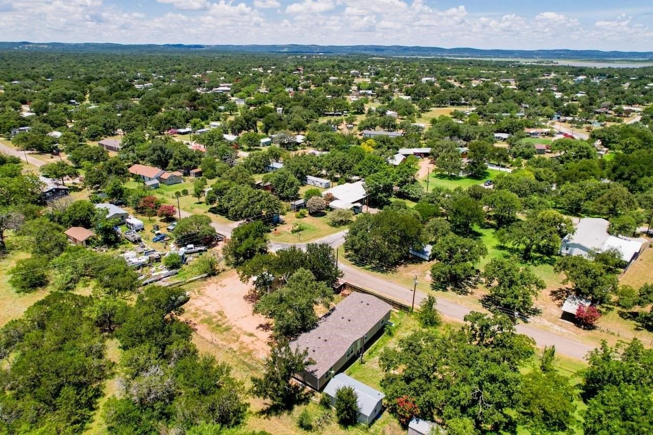 636 South St - Photo 5 of 30