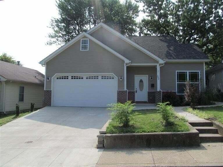 382 Preston Ave - Photo 2 of 10