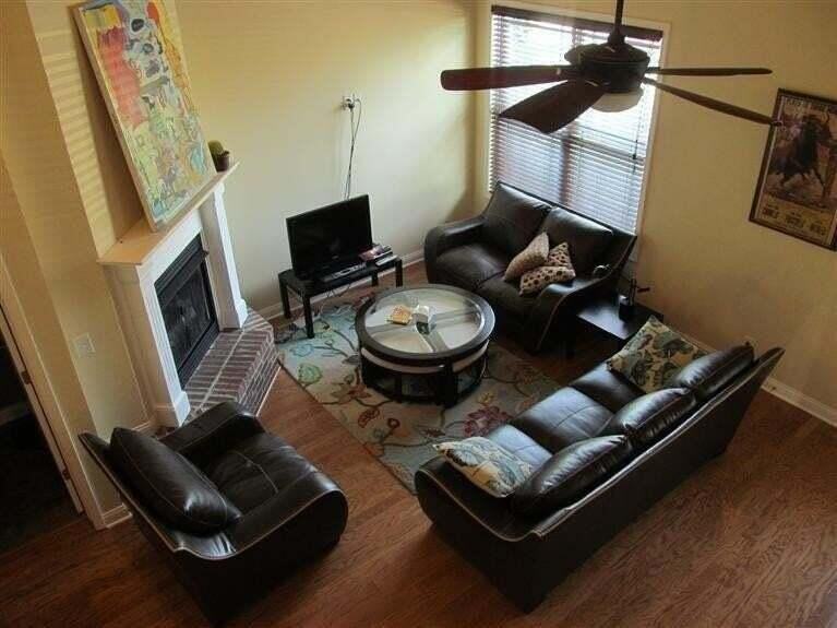 382 Preston Ave - Photo 7 of 10