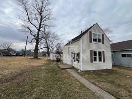 featured image of 2447 Jackson St