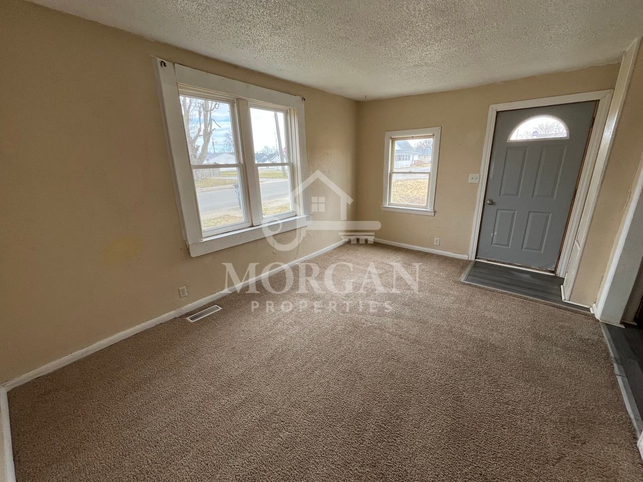 2447 Jackson St - Photo 2 of 6