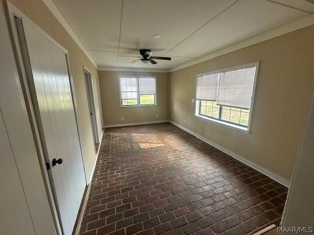 203 Lee St - Photo 5 of 11