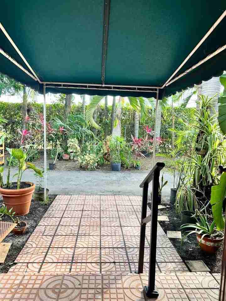 Sw 97th Ave - Photo 2 of 8