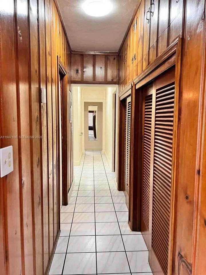 Sw 97th Ave - Photo 3 of 8