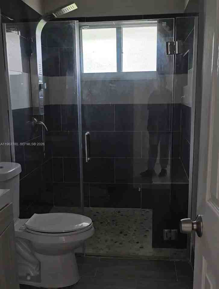 Sw 93rd Ave - Photo 2 of 8