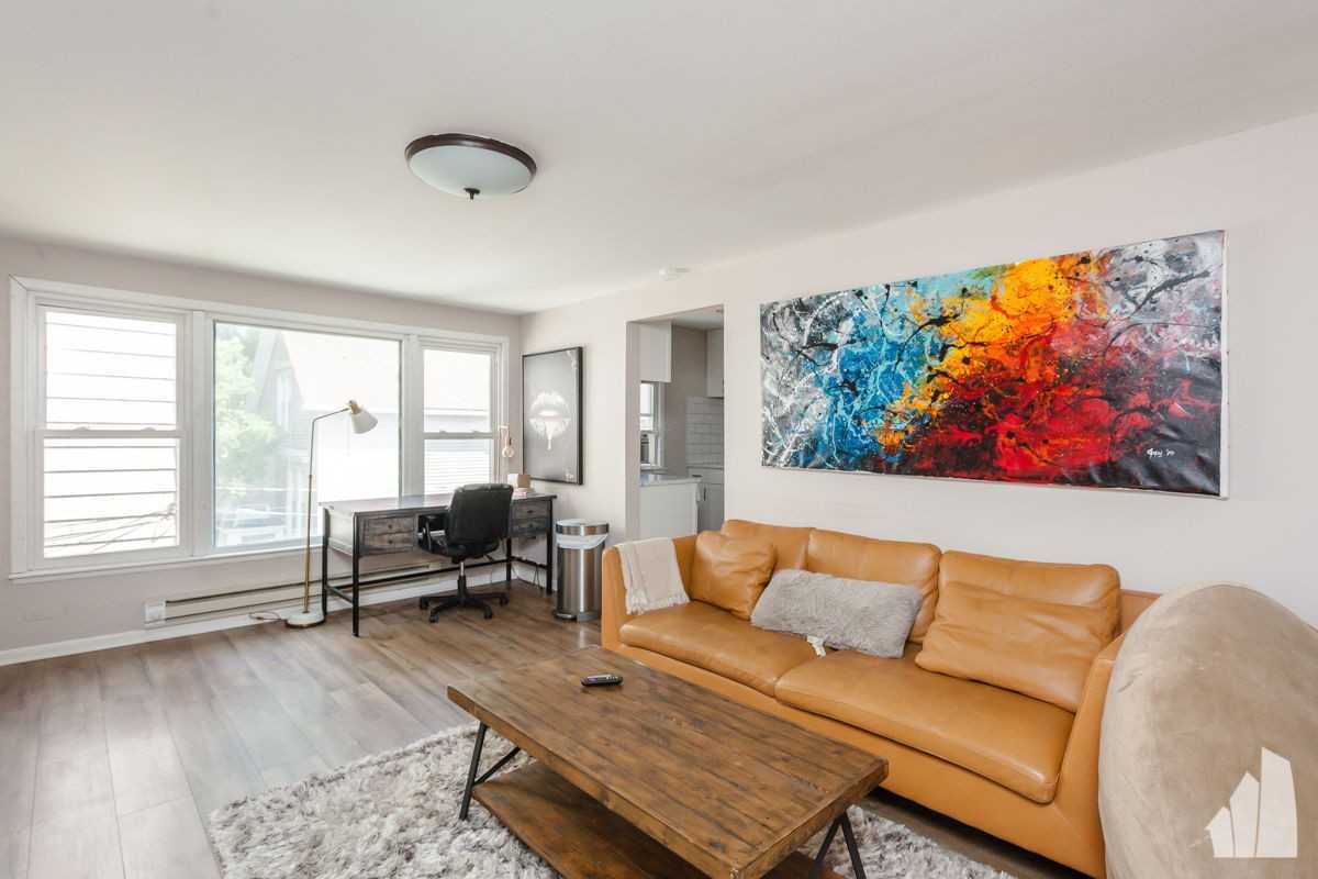 6427 N Hermitage Ave - Photo 5 of 8