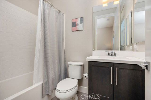 227 Follyhatch - Photo 3 of 8