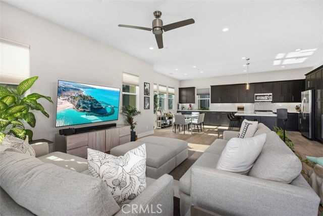 227 Follyhatch - Photo 6 of 8