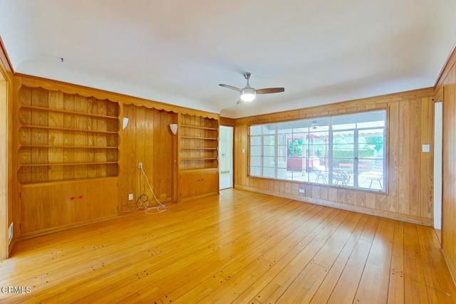 1462 Glengarry Rd - Photo 4 of 8