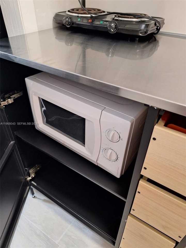 2306 Sunshine Blvd - Photo 7 of 19