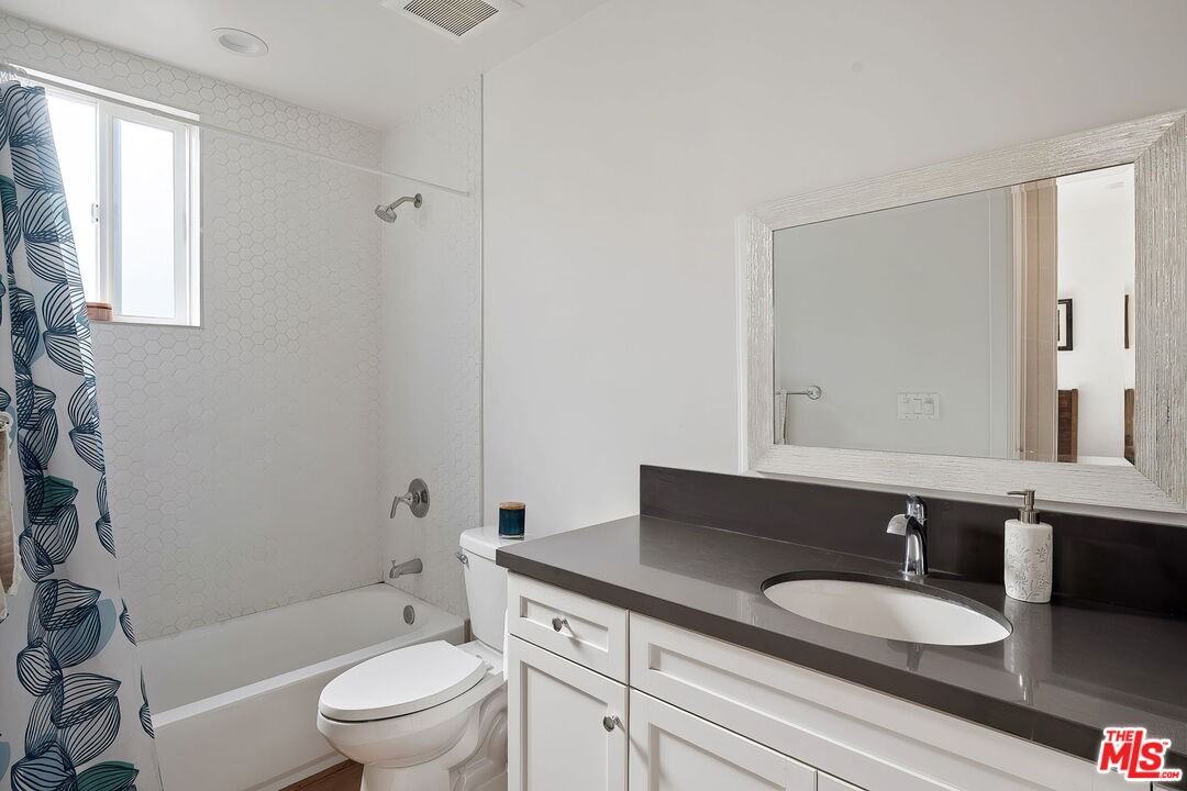 10833 Tabor St - Photo 2 of 8