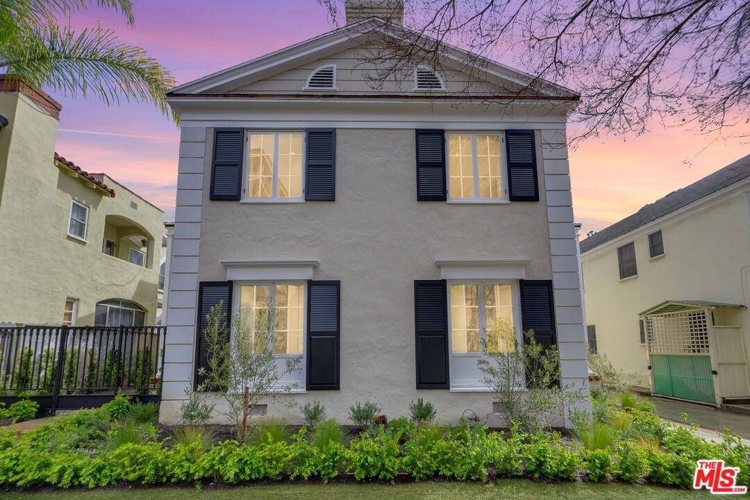 234 S Spalding Dr - Photo 6 of 8