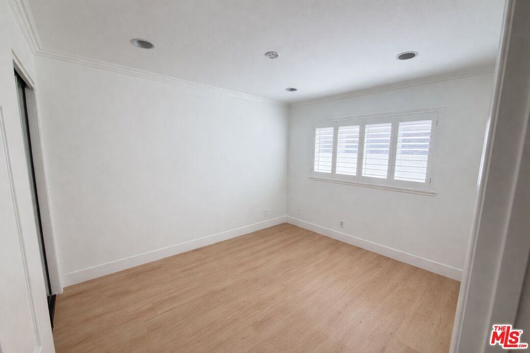 17913 Martha Pl - Photo 3 of 8