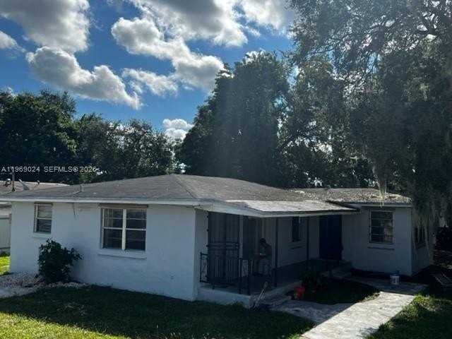 2198 Nw 153rd St - Photo 2 of 38
