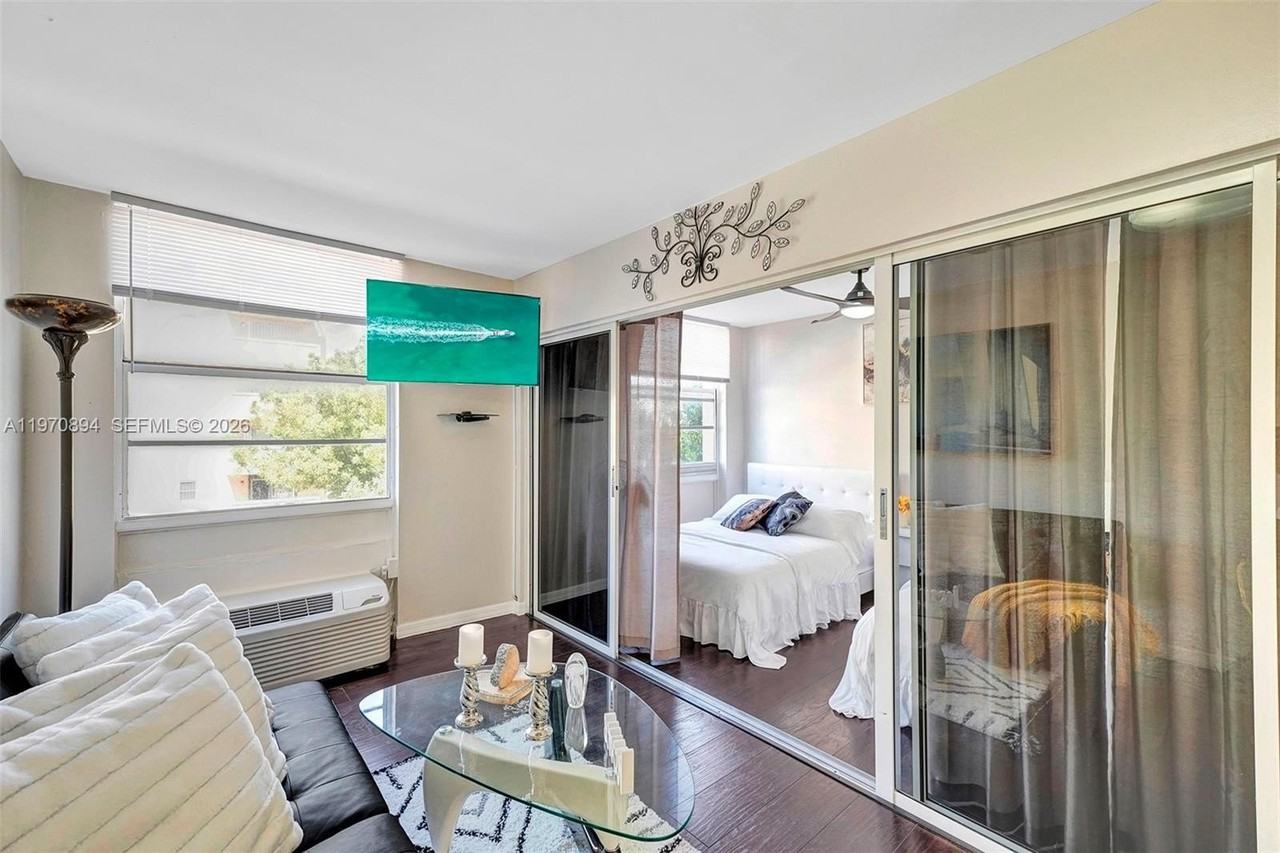 710 Washington Ave #315 - Photo 7 of 43