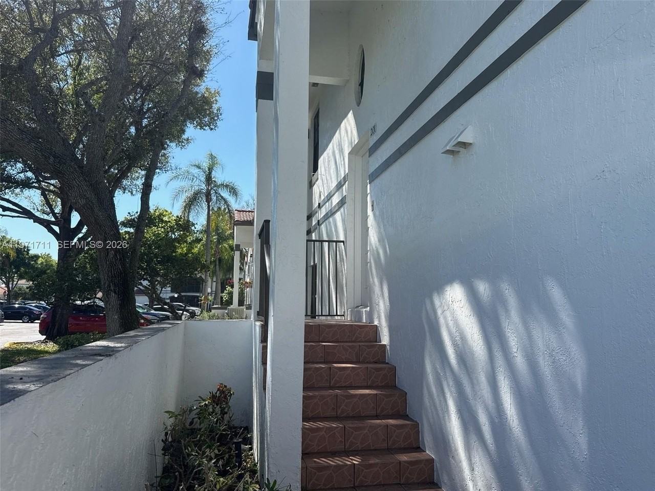 402 Sw 158th Ter #201 - Photo 6 of 30