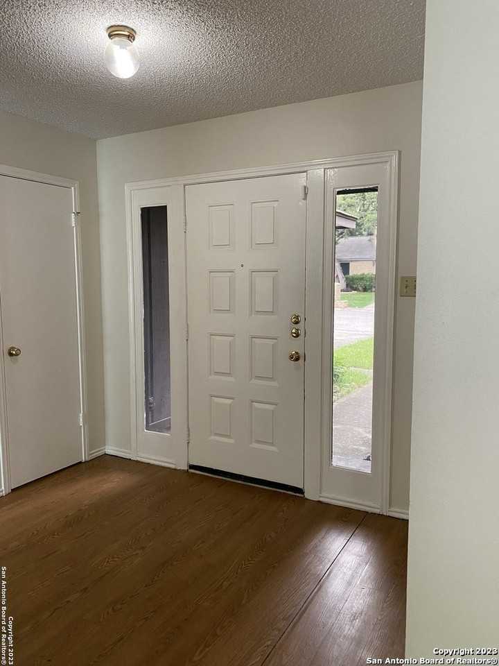 7259 Flaming Forest St - Photo 2 of 12