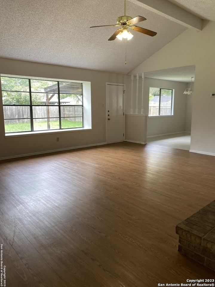 7259 Flaming Forest St - Photo 6 of 12