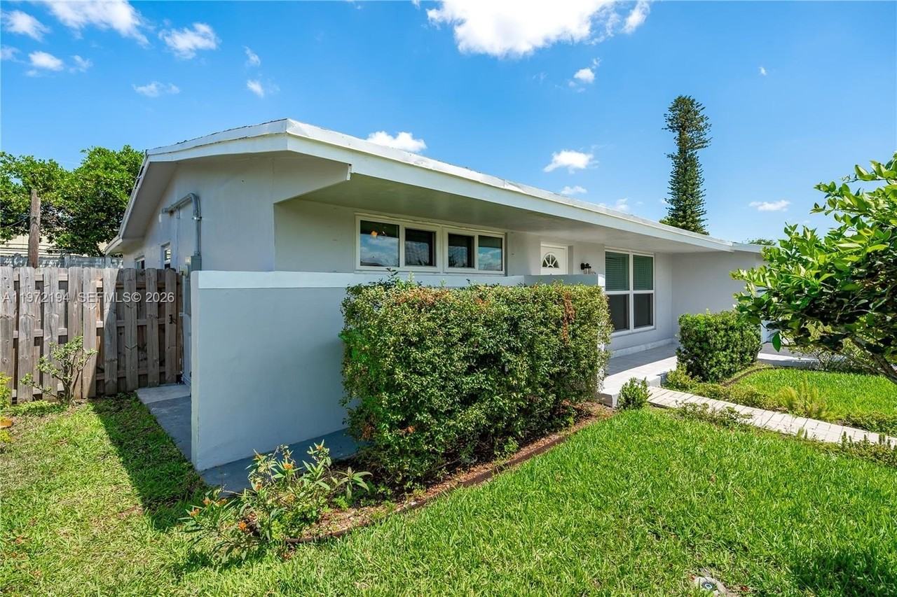 2620 Nw 83rd Ave #A - Photo 2 of 30