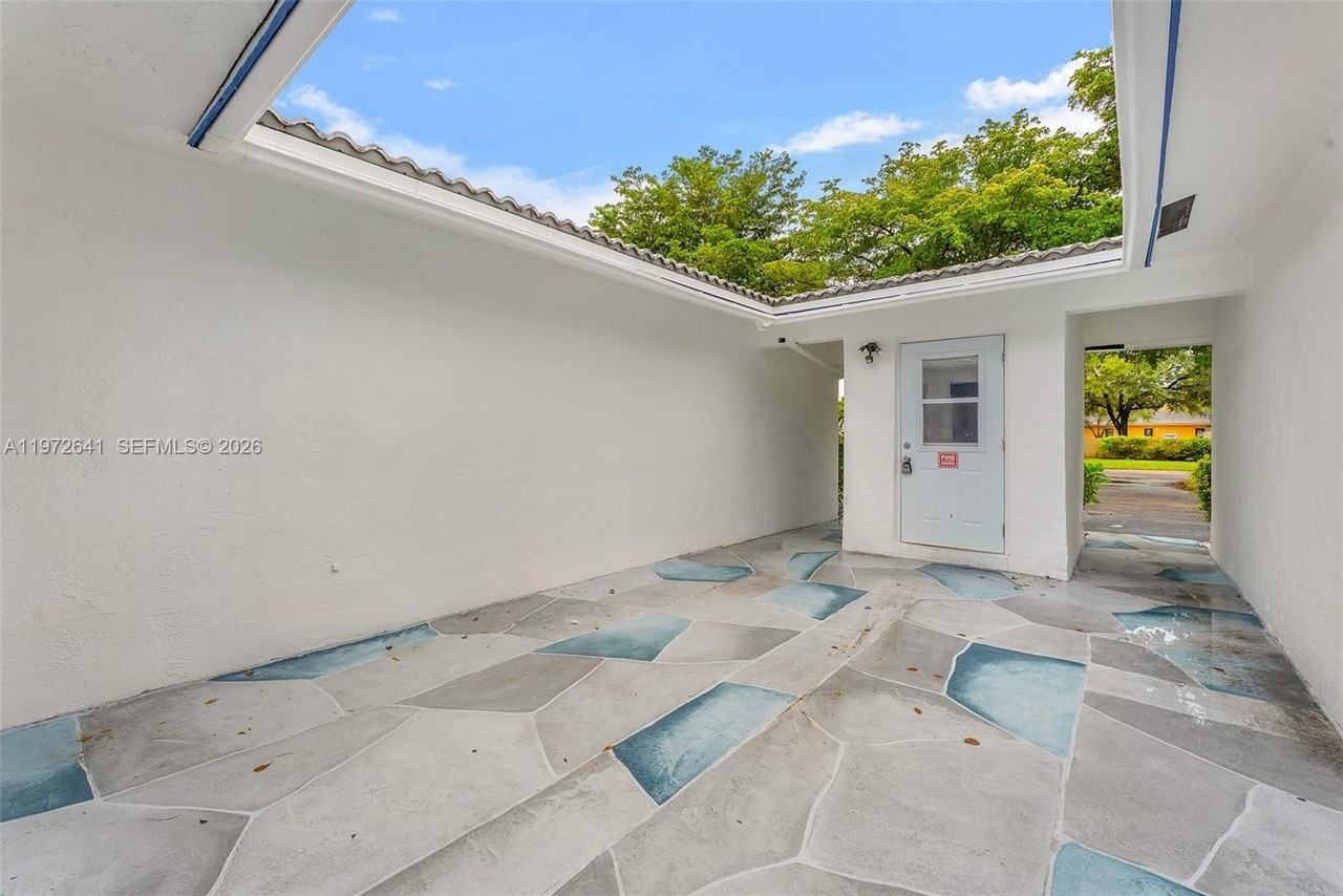 10375 Nw 35th St #10375 - Photo 3 of 18