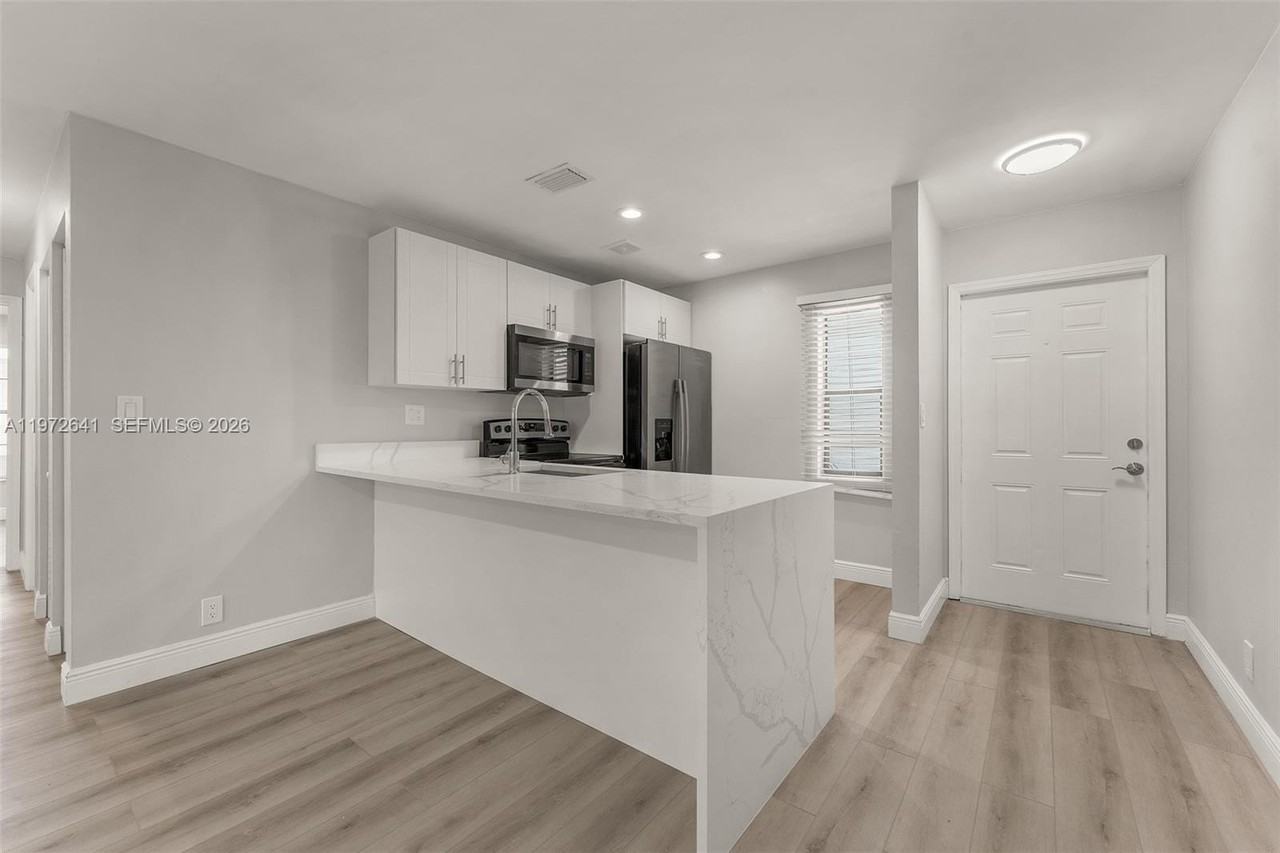 10375 Nw 35th St #10375 - Photo 6 of 18