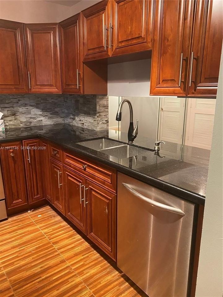 706 Gardens Dr #101 - Photo 3 of 17