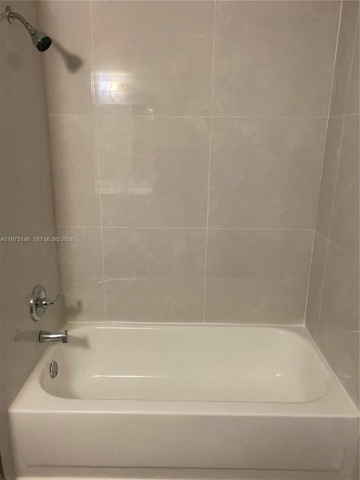 706 Gardens Dr #101 - Photo 5 of 17