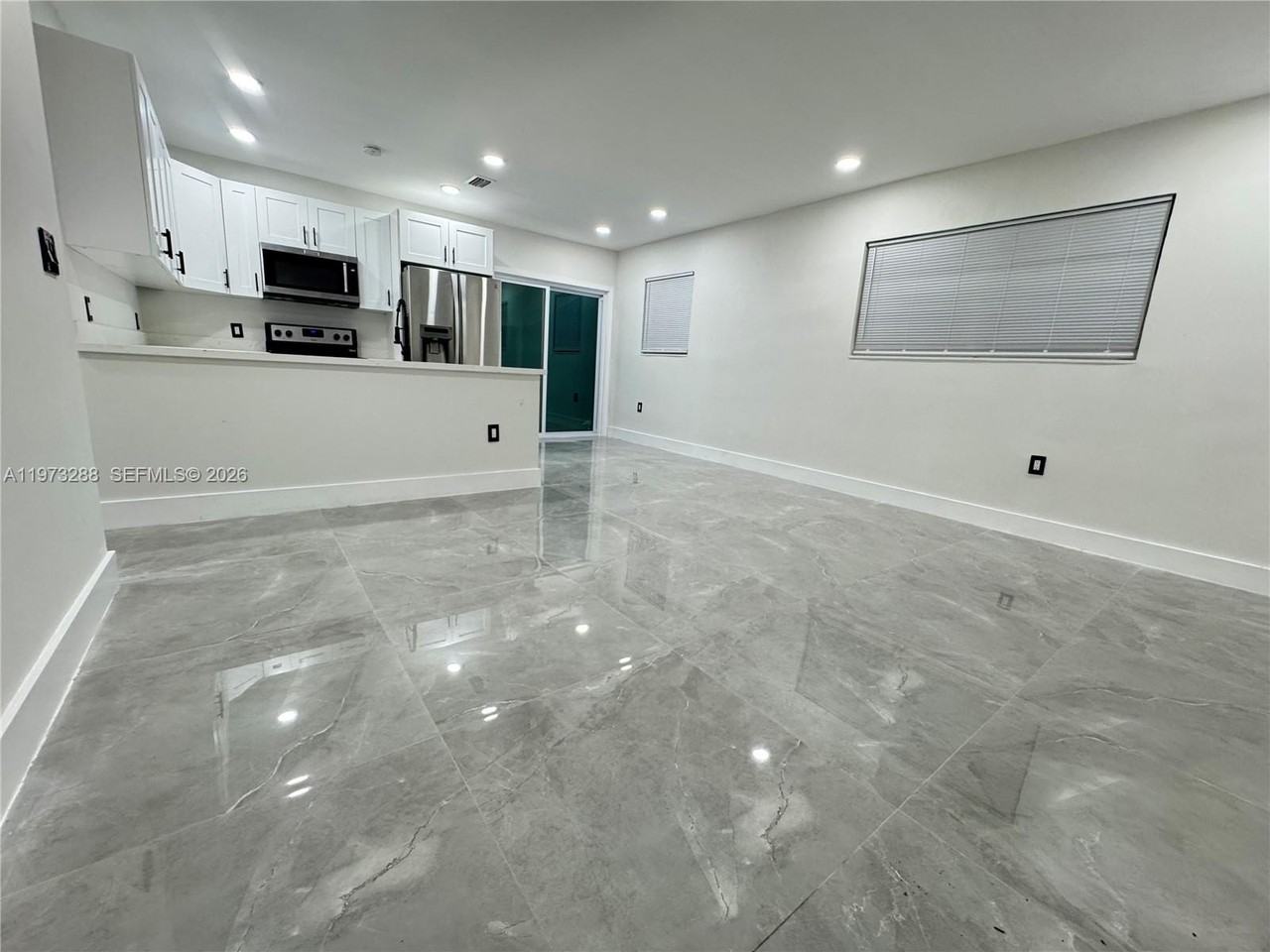 1270 Ne 207th Ter - Photo 3 of 14