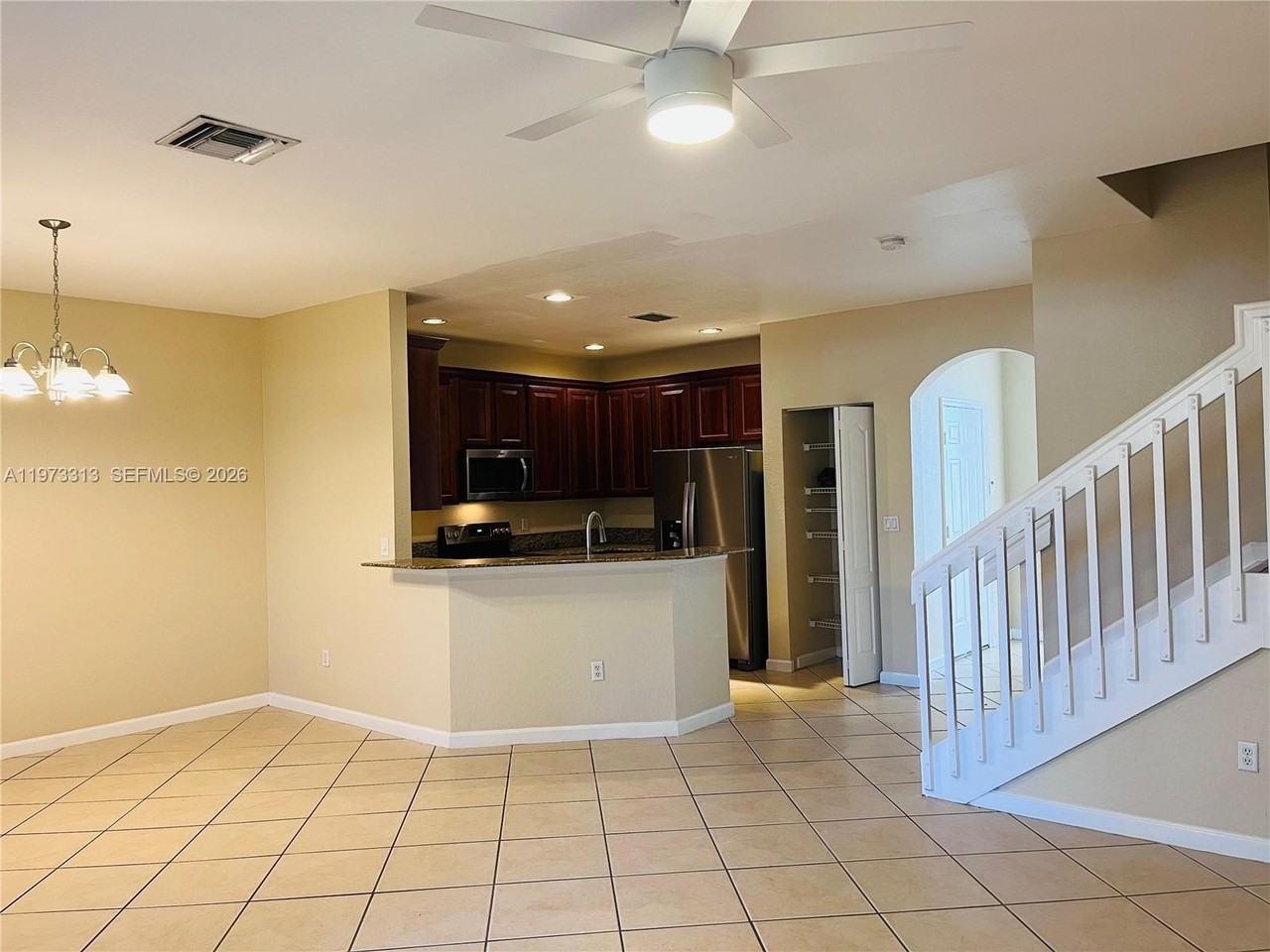 7009 Romana Way #1605 - Photo 5 of 16