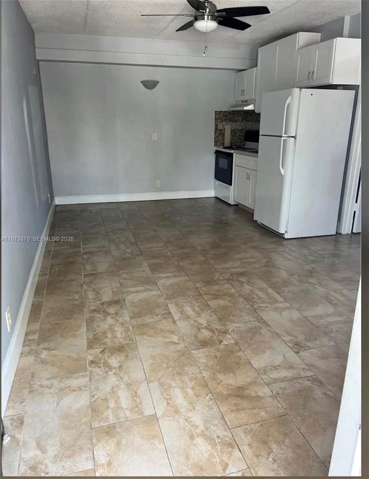 3211 Sw 44th St #117 - Photo 2 of 4