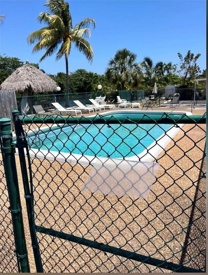 3211 Sw 44th St #117 - Photo 4 of 4