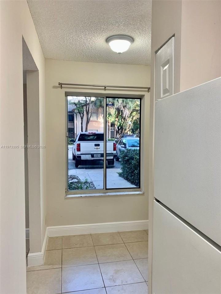 9516 Sw 140th Ct #9516 - Photo 7 of 11