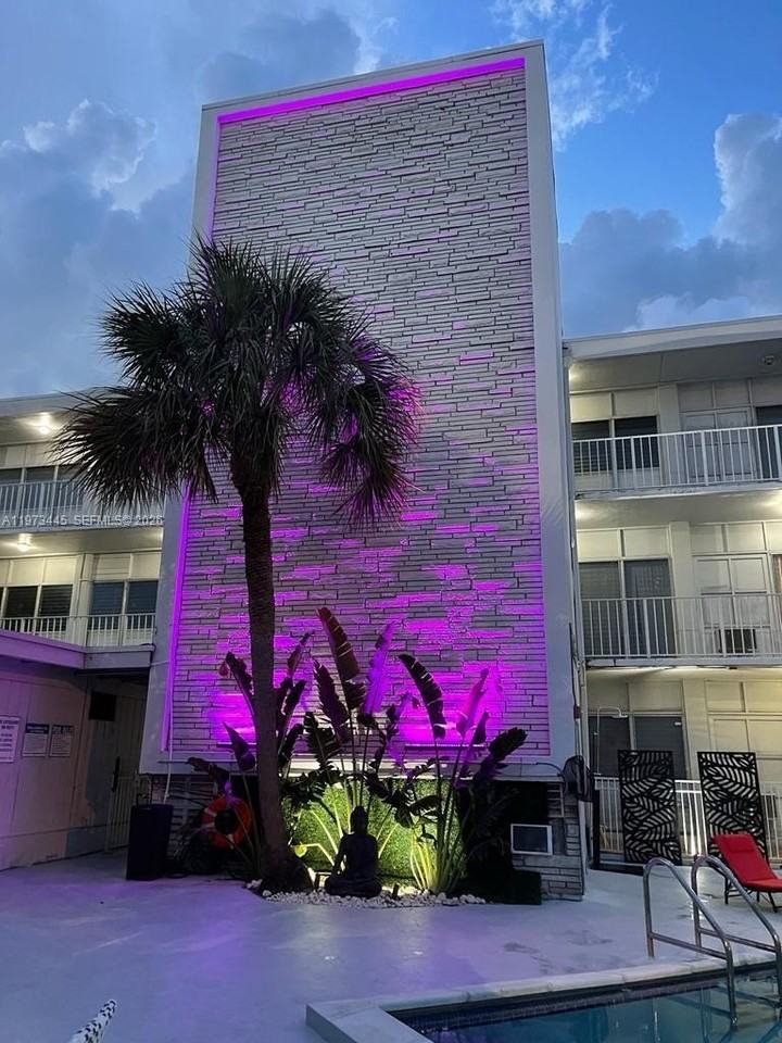 2101 Normandy Dr #310