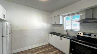 120 Ne 55th St #4 - Photo 1 of 1