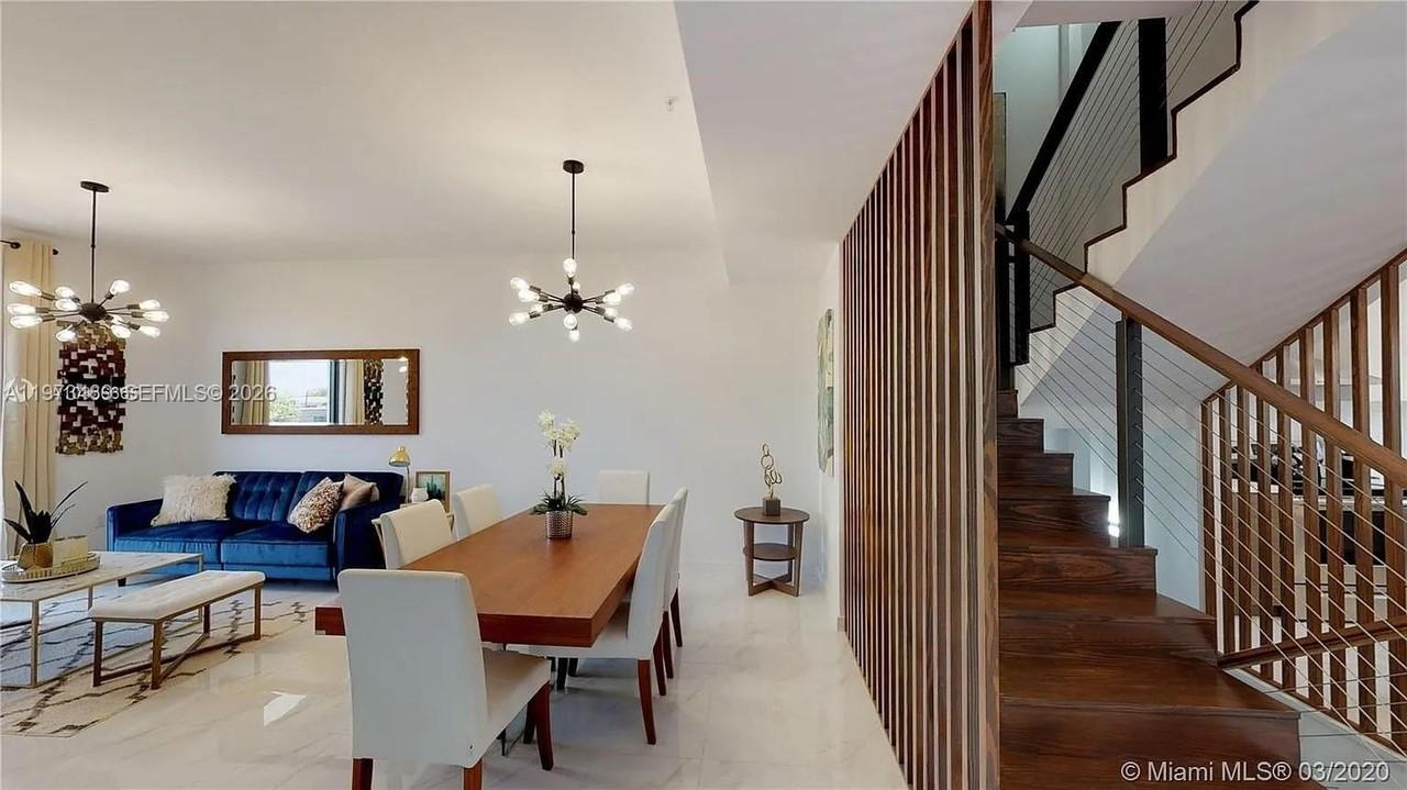 1503 N 17th Ave #0 - Photo 4 of 15