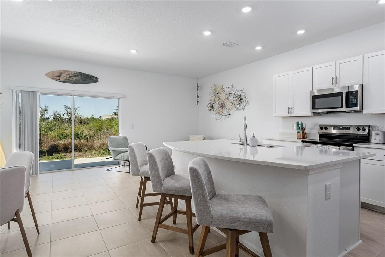 6011 Whetstone Ct - Photo 6 of 28