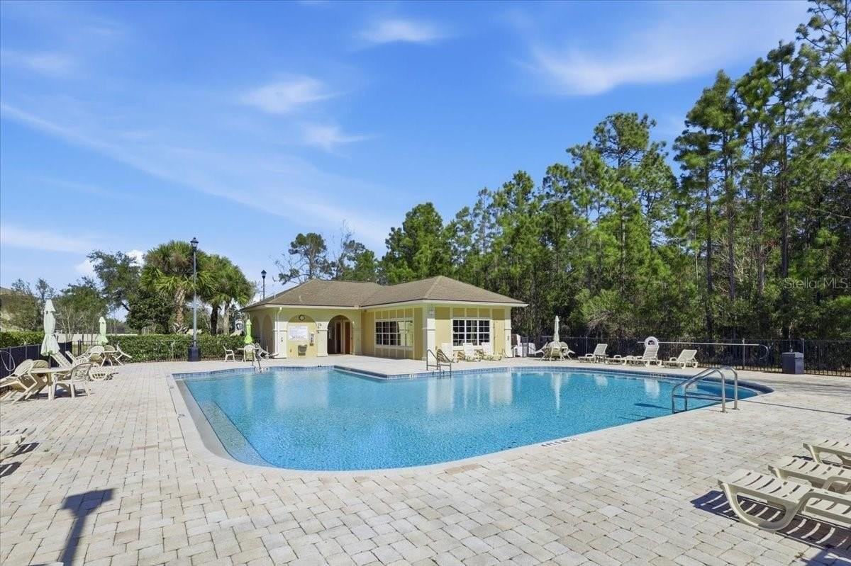 605 Golden Lake Loop #12-4 - Photo 5 of 41