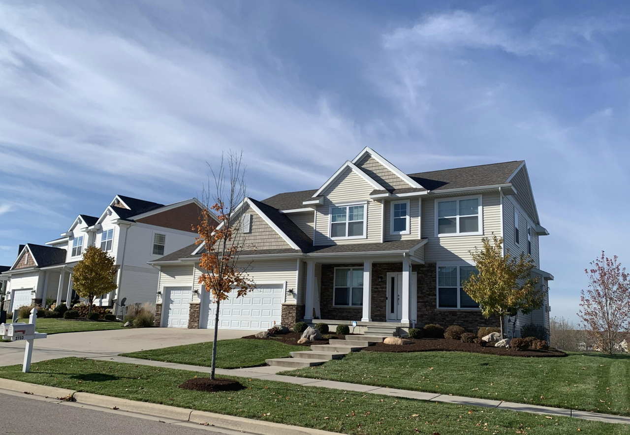 2738 Kittansett Dr #1 - Photo 2 of 38